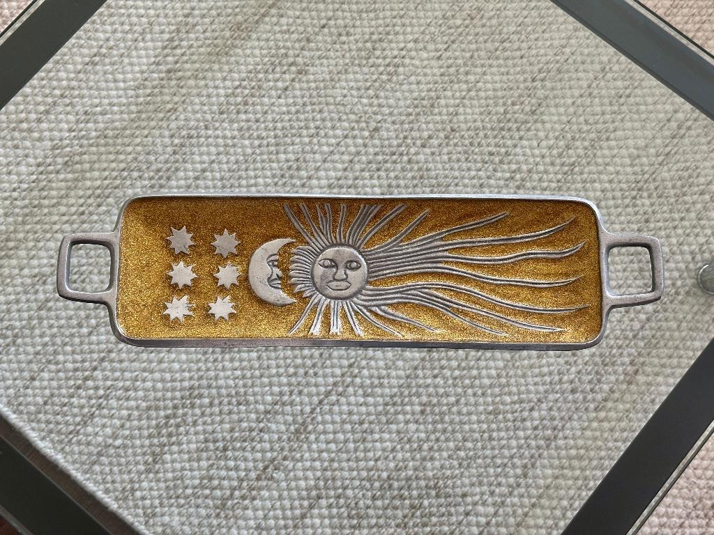 Plateau décoratif vintage lune soleil aluminium moulé 1970, Antiek en Kunst, Antiek | Schalen, Ophalen