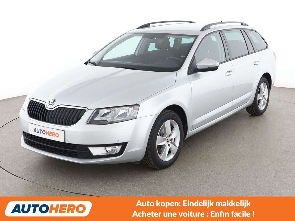 Skoda Octavia 1.0 TSI Ambition (bj 2017, automaat), Auto's, 1272 kg, Stof, Gebruikt, Zwart