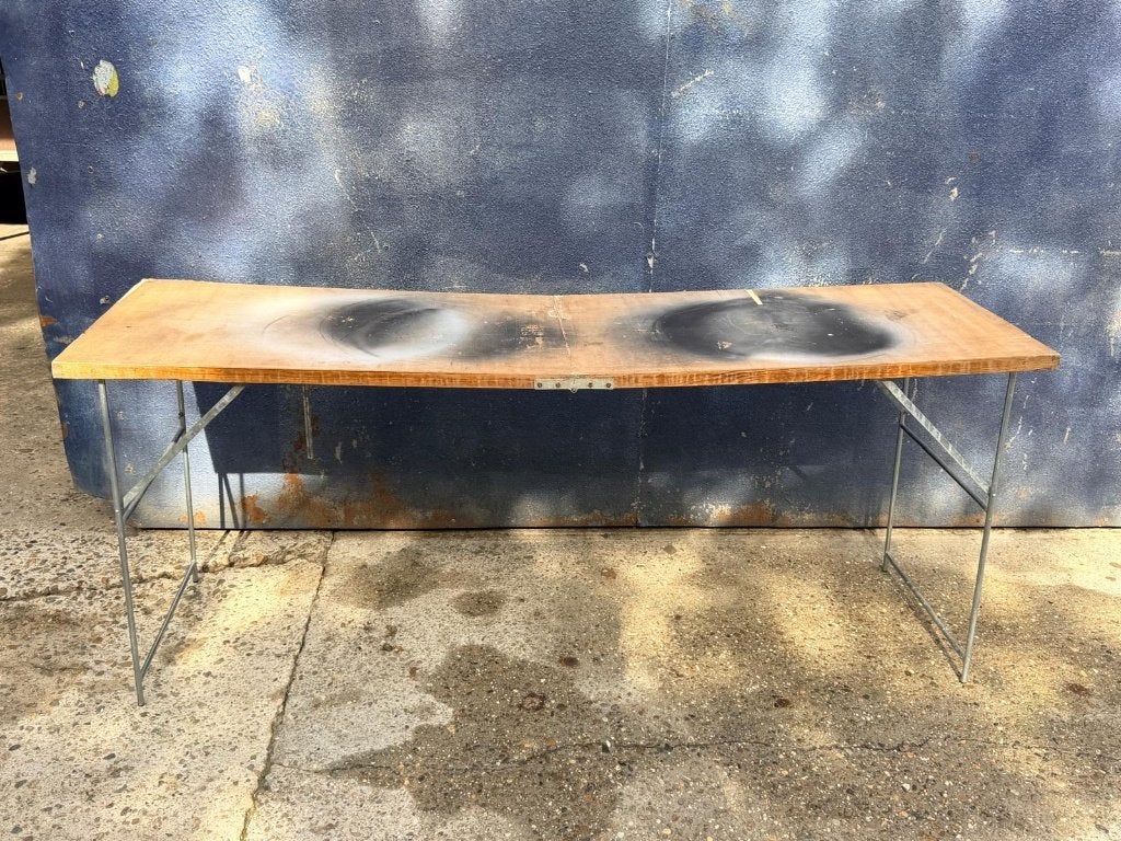 Houten klaptafel werktafel met metalen poten, Ophalen, Gebruikt
