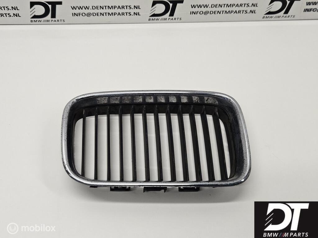 Grille rechts BMW 3-serie E36 PFL 51138122238, Gebruikt, Ophalen of Verzenden, BMW, BMW