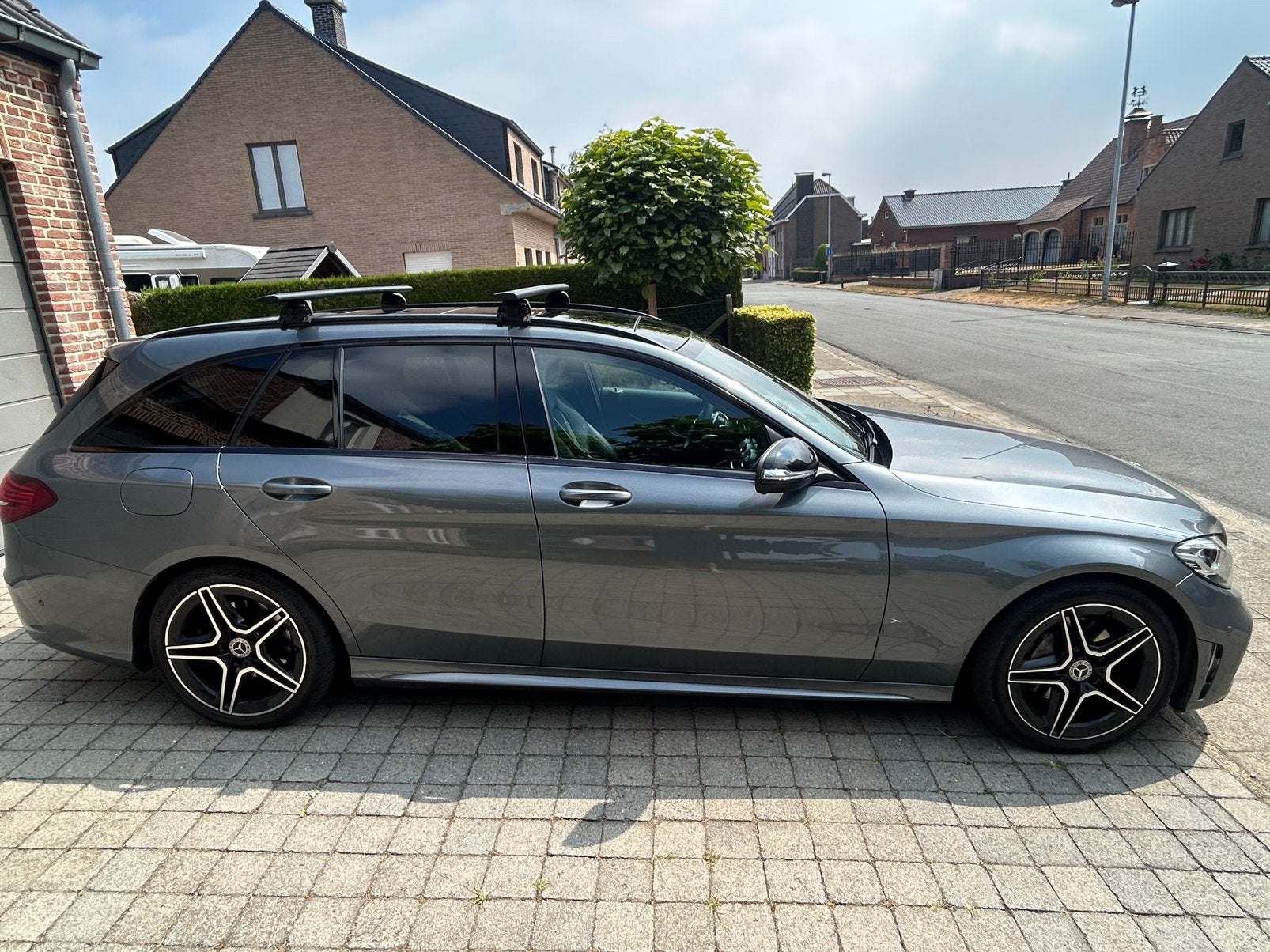 Mercedes C220d  - 194pk AMGline - trekhaak panoramisch dak, Auto's, Automaat, Dealer onderhouden, Achterwielaandrijving, 0 kW