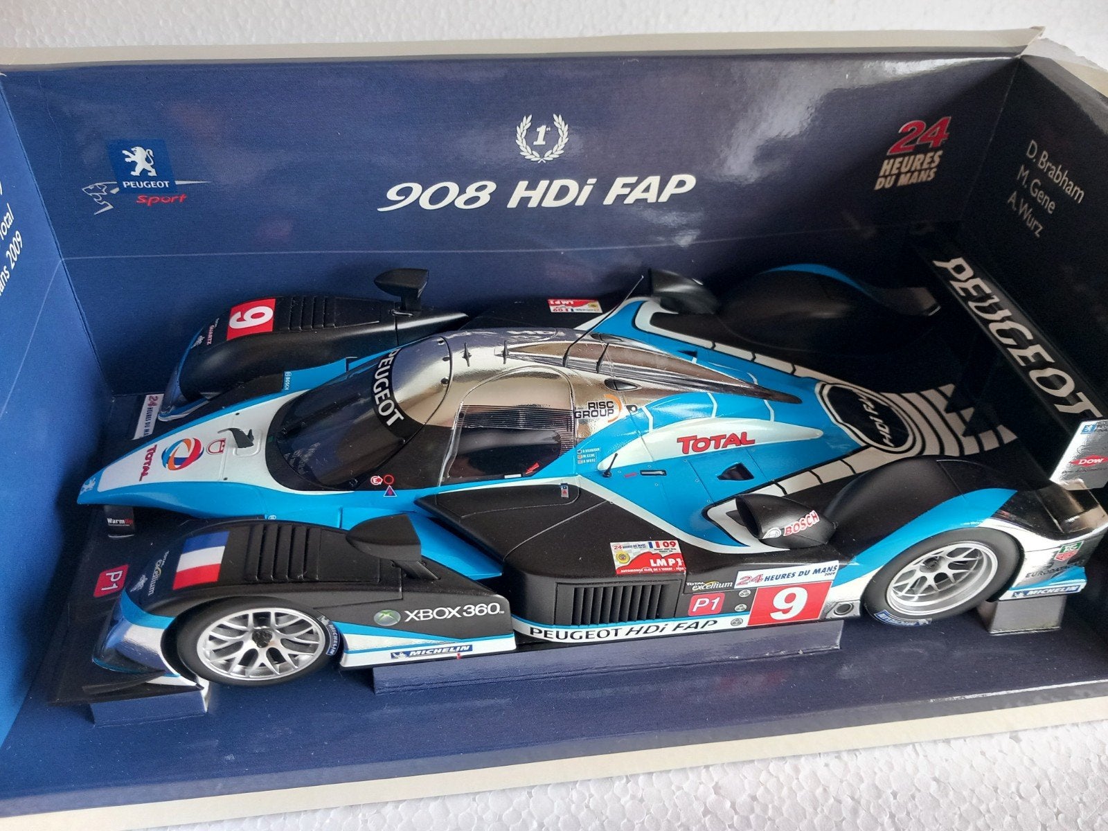 PEUGEOT HDI FAP N9. 1e LE MANS 2009. 1/18, Hobby en Vrije tijd, Modelauto's | 1:18, Ophalen of Verzenden, MiniChamps