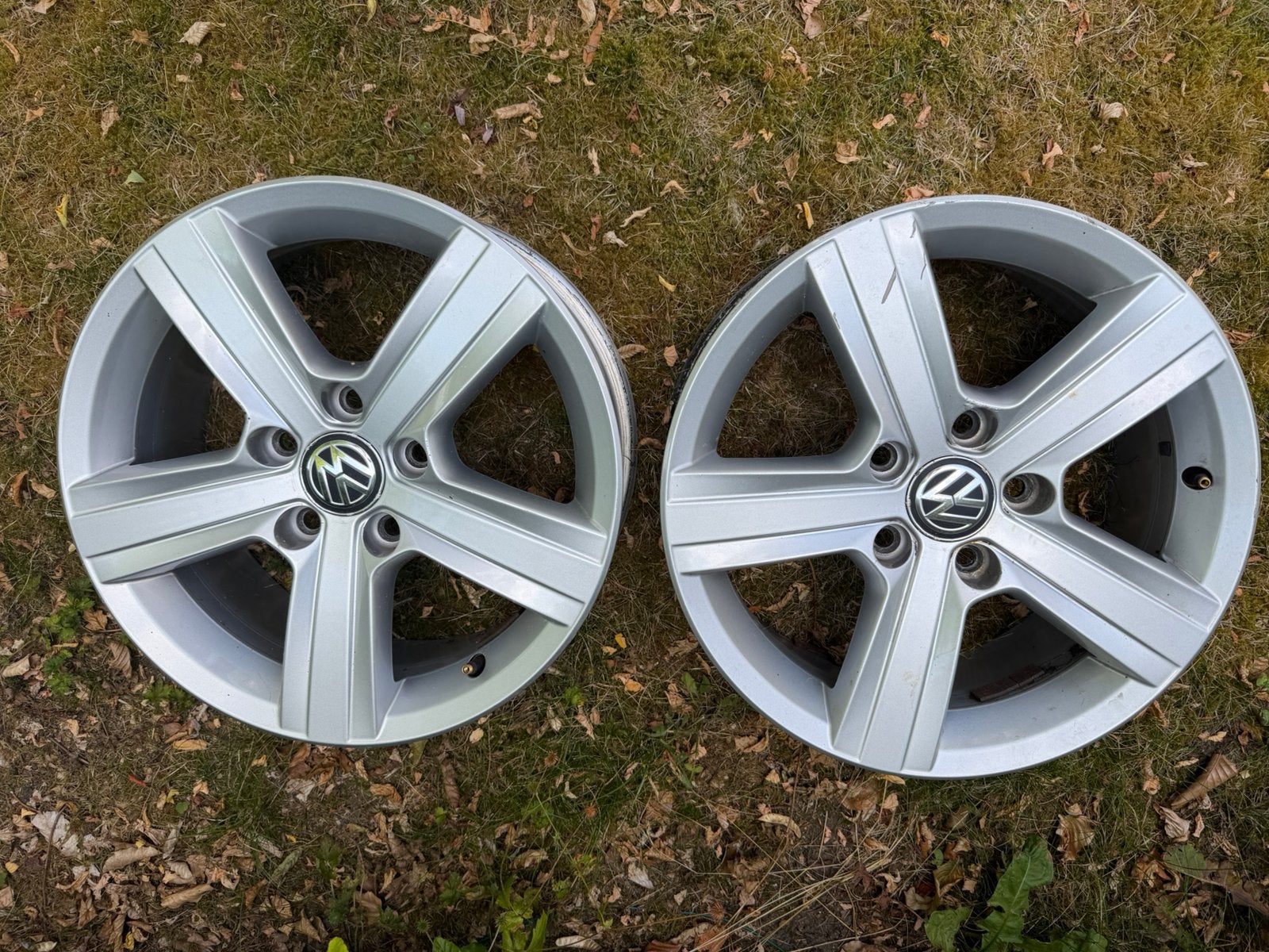 Deux jantes VW alu pour pneus 205/55 R16, Enlèvement, Utilisé