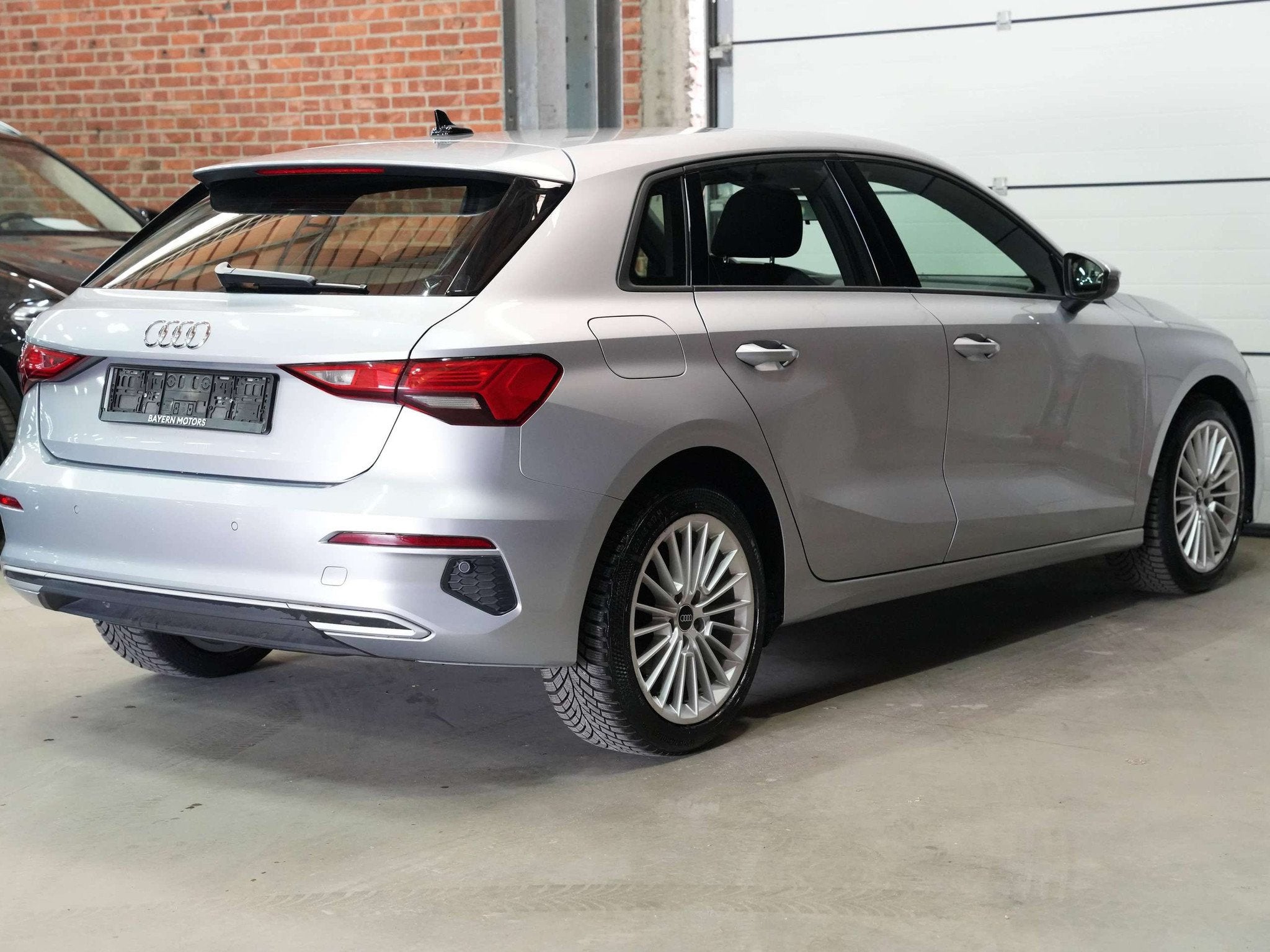 Audi A3 Sportback 30 TFSI Benzine Automaat LED Garantie, Automaat, Gebruikt, Bedrijf, 5 deurs