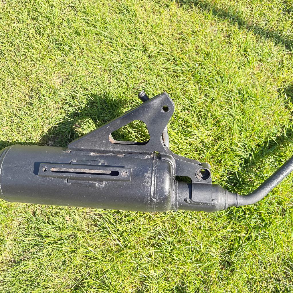 yamaha / Mbk  - Neos , ovetto = uitlaat origineel, Ophalen of Verzenden, Gebruikt, Uitlaat, Yamaha