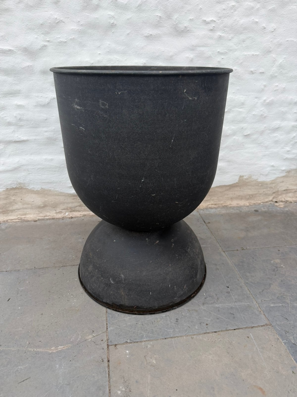 Ferm Living Hourglass bloempot, Ophalen, Gebruikt