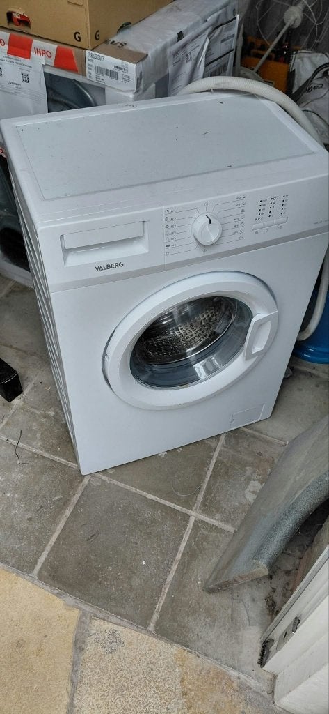 Machine à laver VALBERG 6 kg – Bon état – 100 €, 6 à 8 kg, Enlèvement, Utilisé