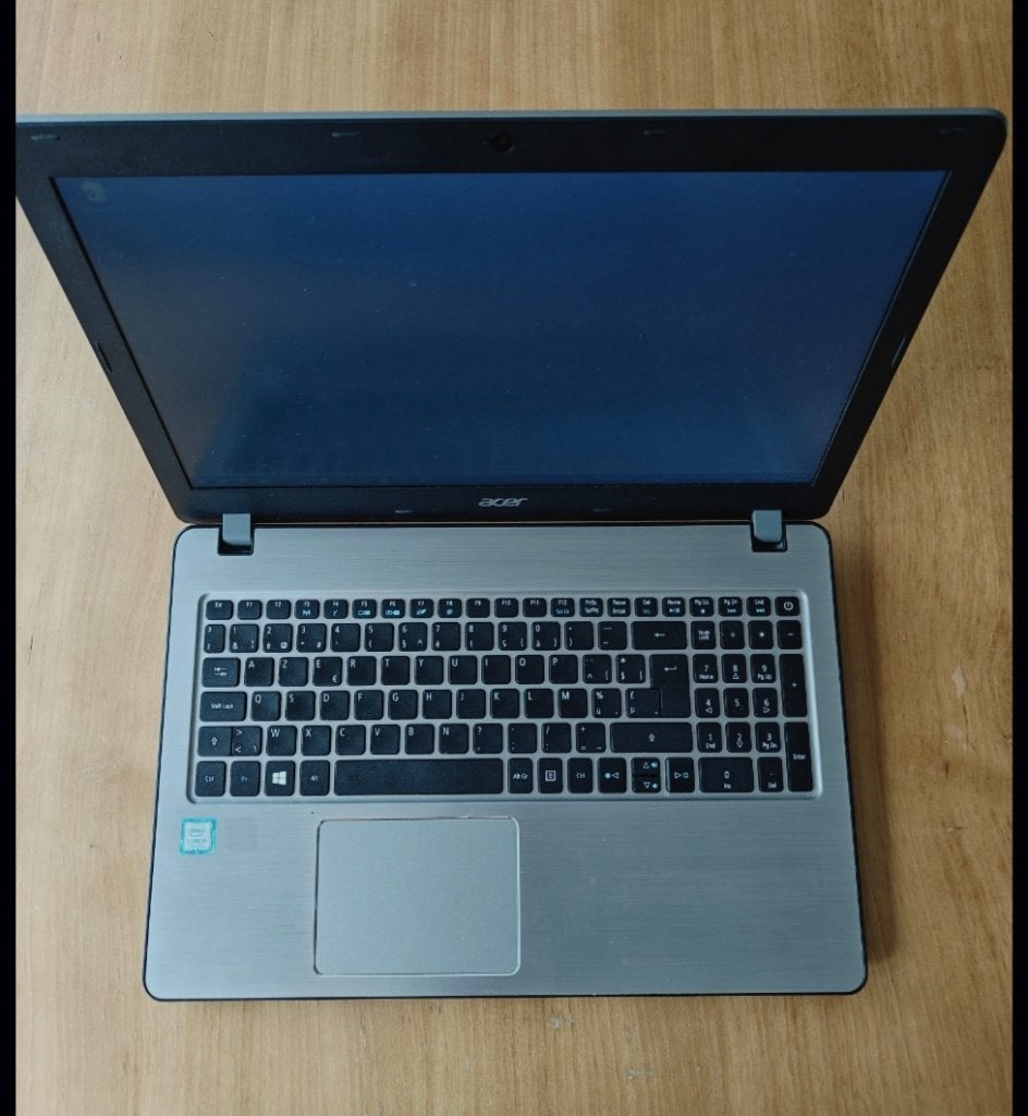 Acer aspire f5 i5 15.6 inch, Met videokaart, 2 tot 3 Ghz, 15 inch, 8 GB