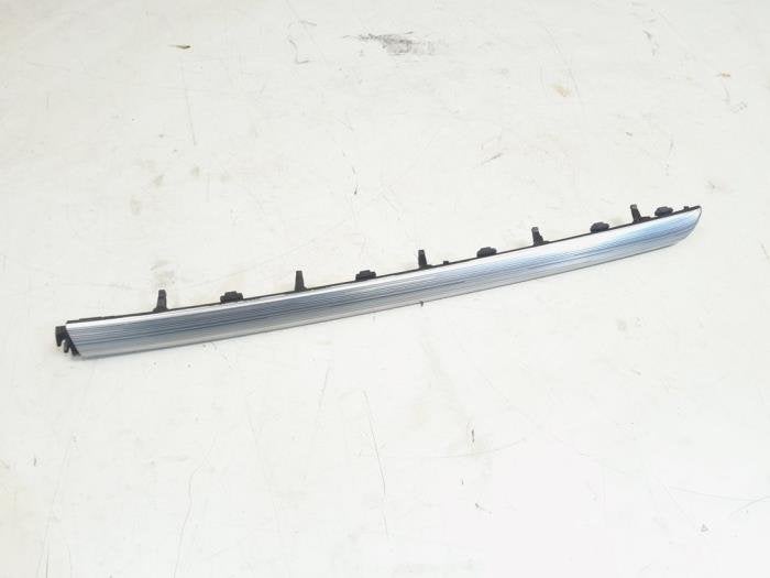 Bande décorative de tableau de bord d'un Audi A3, Autos : Pièces & Accessoires, -, 3 mois de garantie, Audi, Utilisé