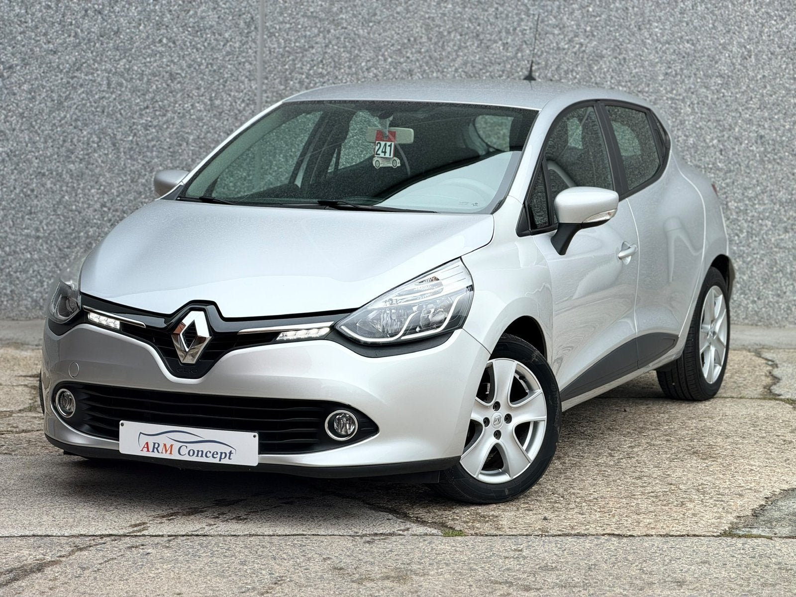 Renault 5 Clio 1.2 Essence 2013 Garantie 12 Mois