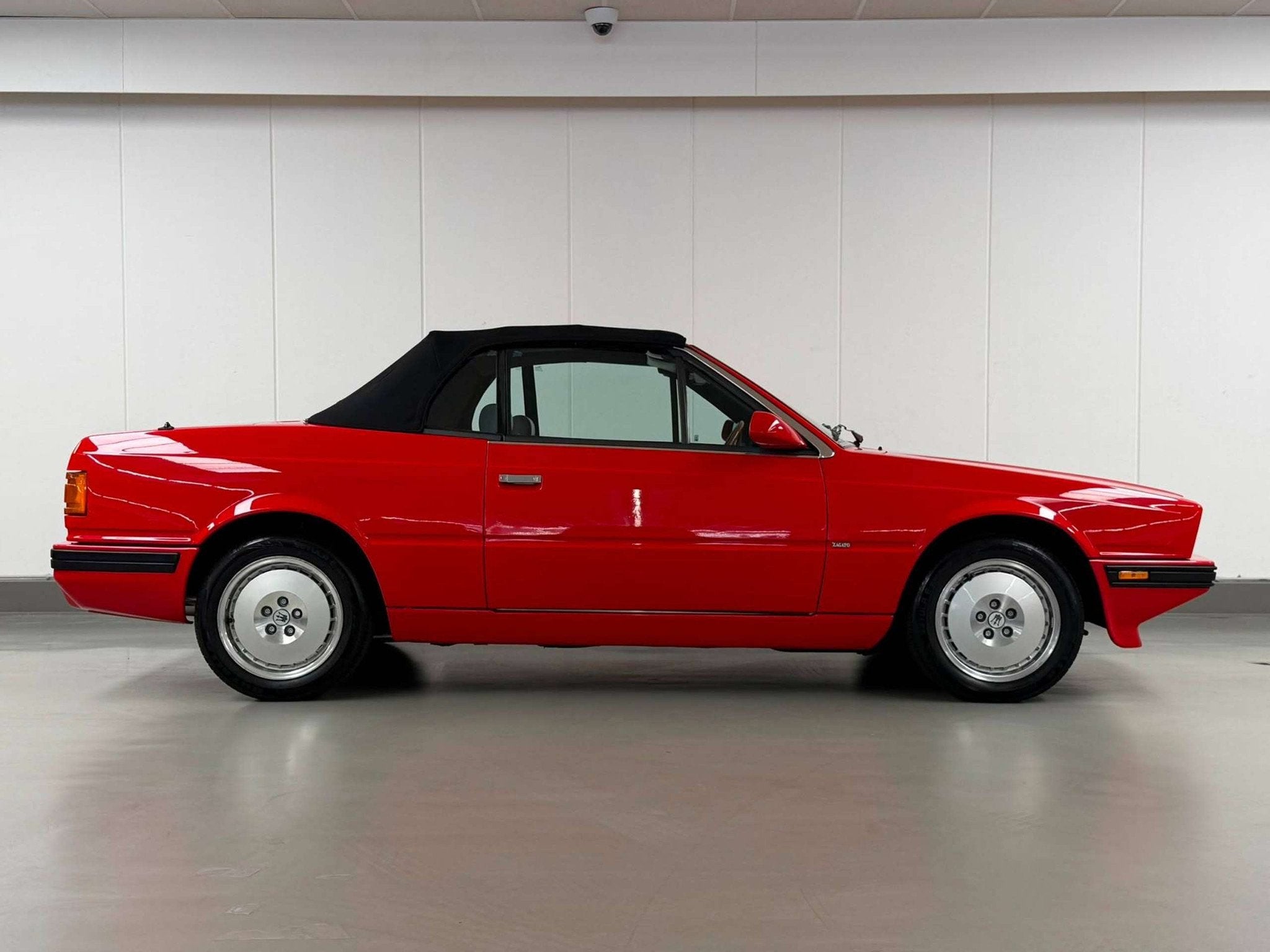 Maserati Biturbo SPIDER ZAGATO 2.0 V6 / AM333 / 1 OF 122 ex, Auto's, 164 kW, Cabriolet, Alcantara, Bedrijf