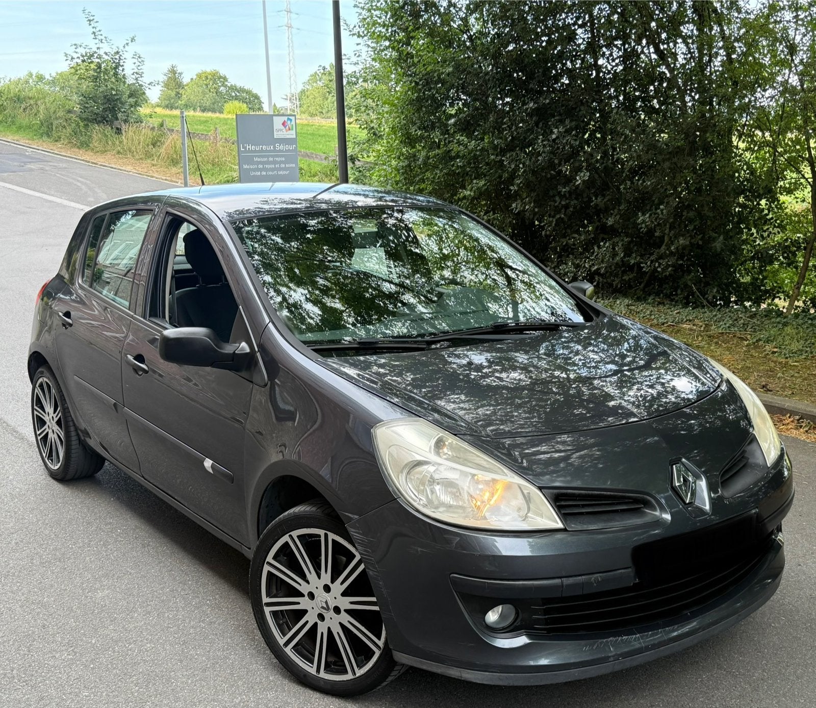 Renault clio III 1.2 i * Prêt à immatriculer !, Achat, Boîte manuelle, 5 portes, Berline