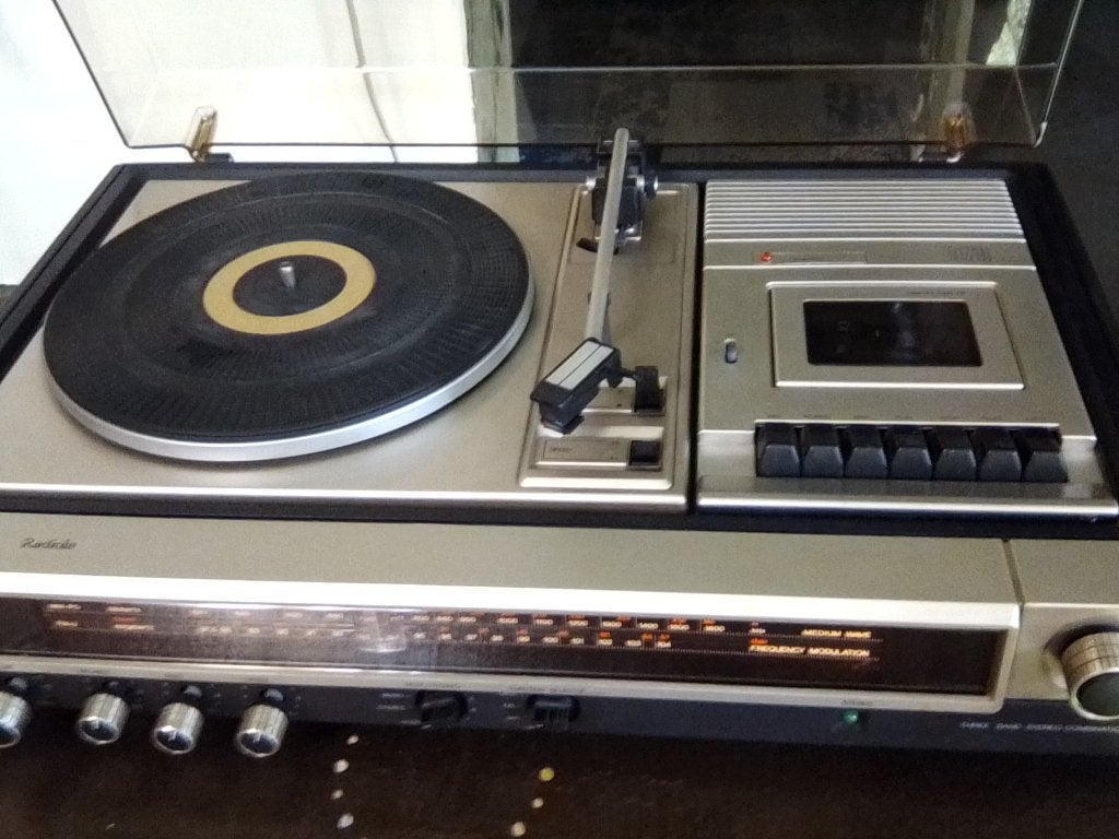 Combiné Platine radio et magnéto Radiola, Enlèvement