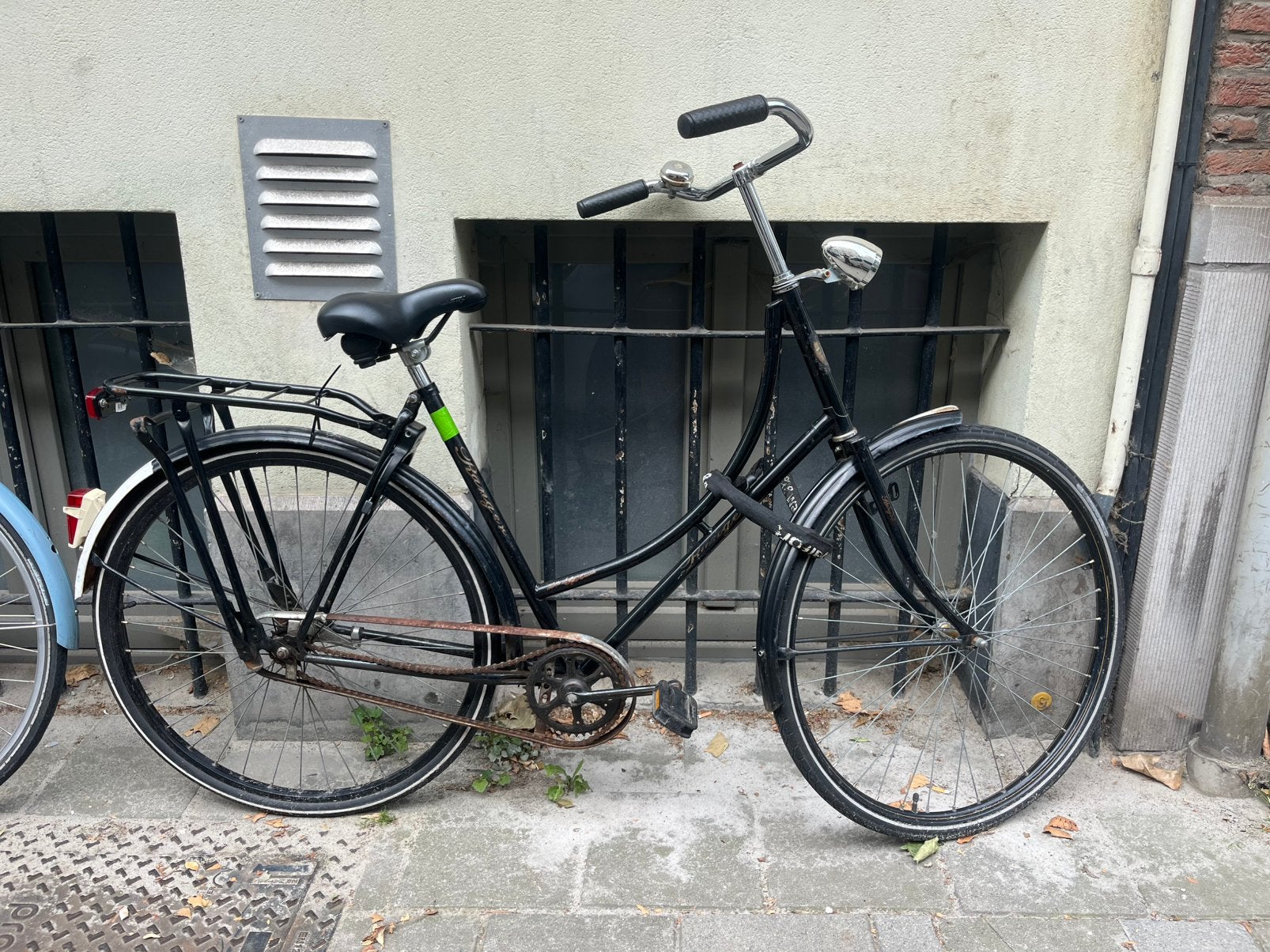 Damesfiets 28” voor enthousiaste opknapper, Ophalen, Zo goed als nieuw