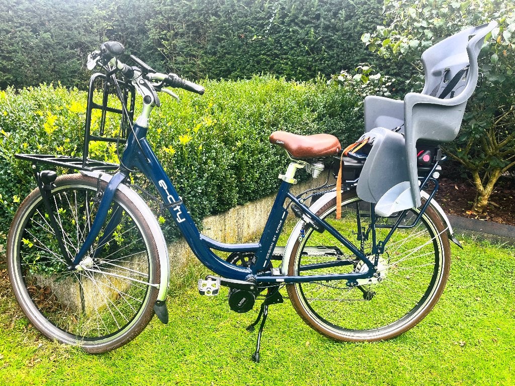 Elektrische fiets EMove met fietsstoeltje, Fietsen en Brommers, Minder dan 30 km per accu, Gebruikt, 47 tot 51 cm, Ophalen