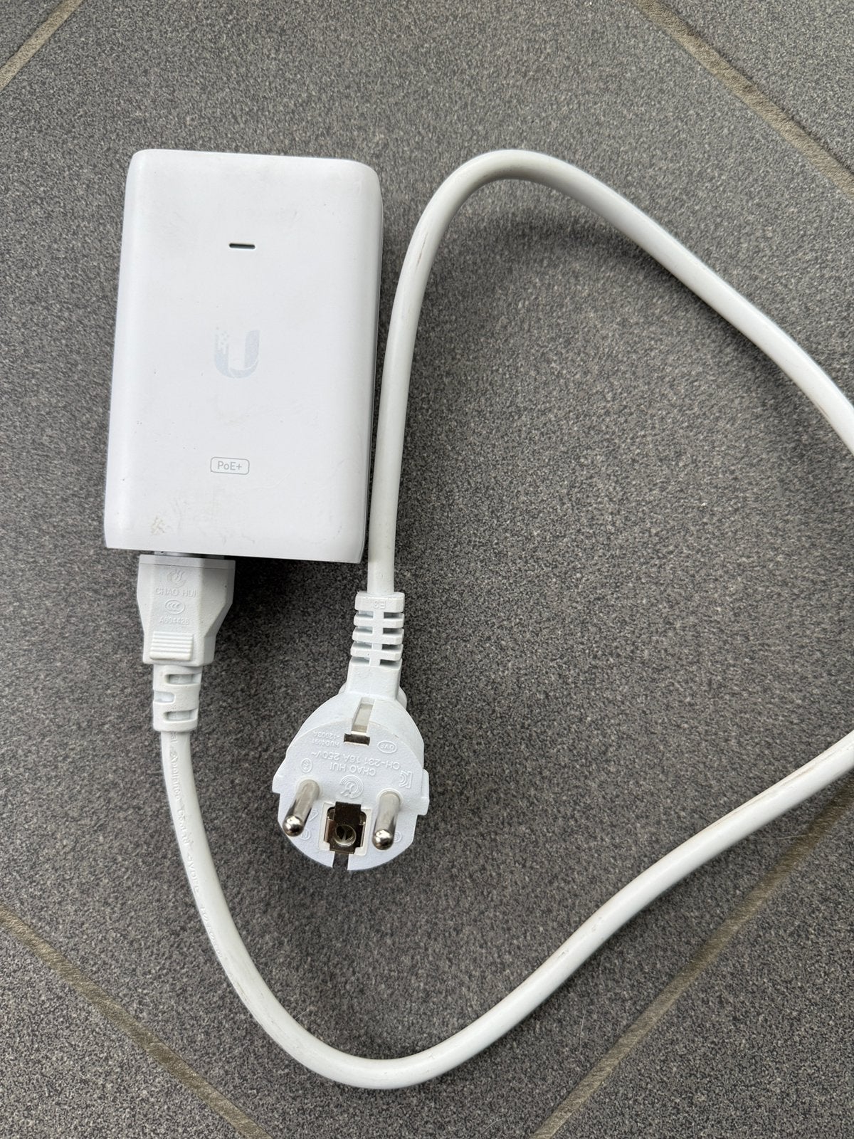 Unifi PoE adapter 30W, Computers en Software, Ophalen, Zo goed als nieuw