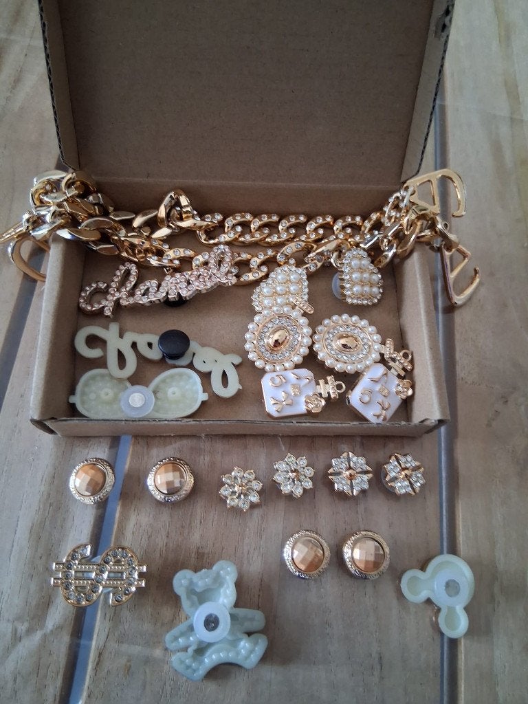 Luxe Designer Style Clogs Charm Set (NIEUW), Onbekend, Nieuw, Ophalen of Verzenden, Onbekend