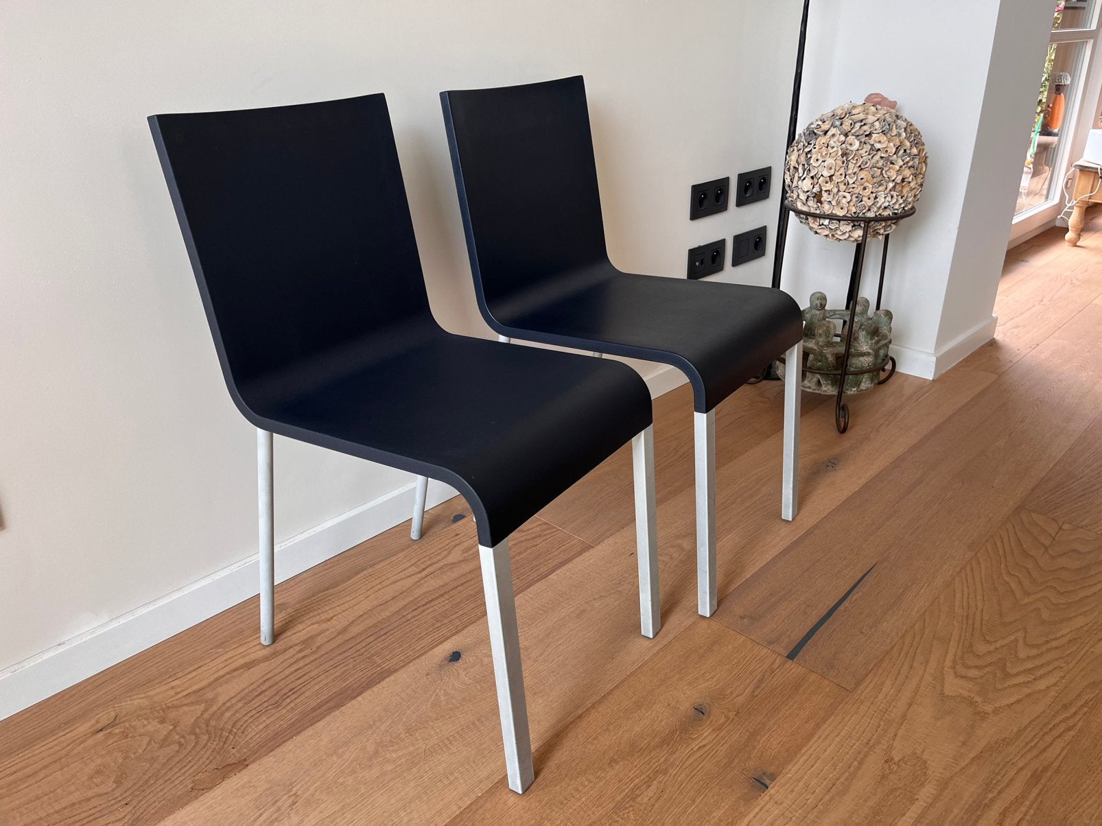 2 chaises Vitra 03 Maarten Van Severen - bleu foncé, Comme neuf, Enlèvement, Deux, Synthétique
