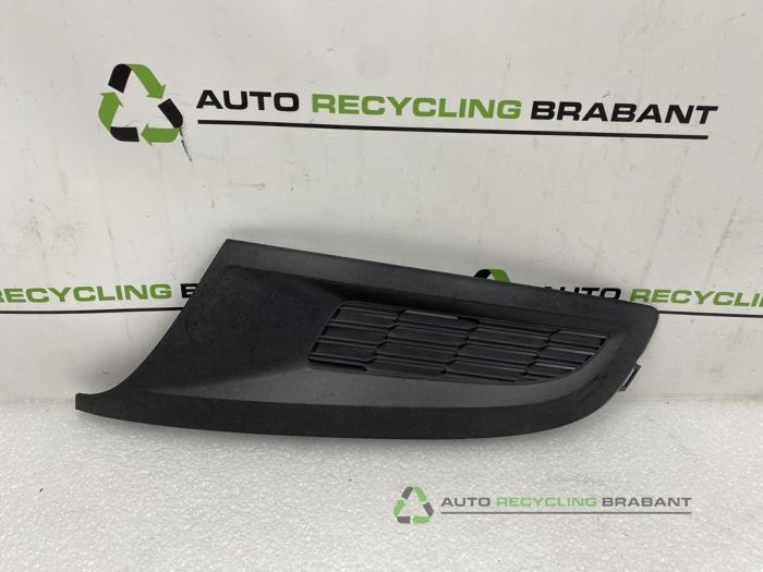 Pare-chocs grille d'un Volkswagen Polo, -, 3 mois de garantie, Utilisé, -