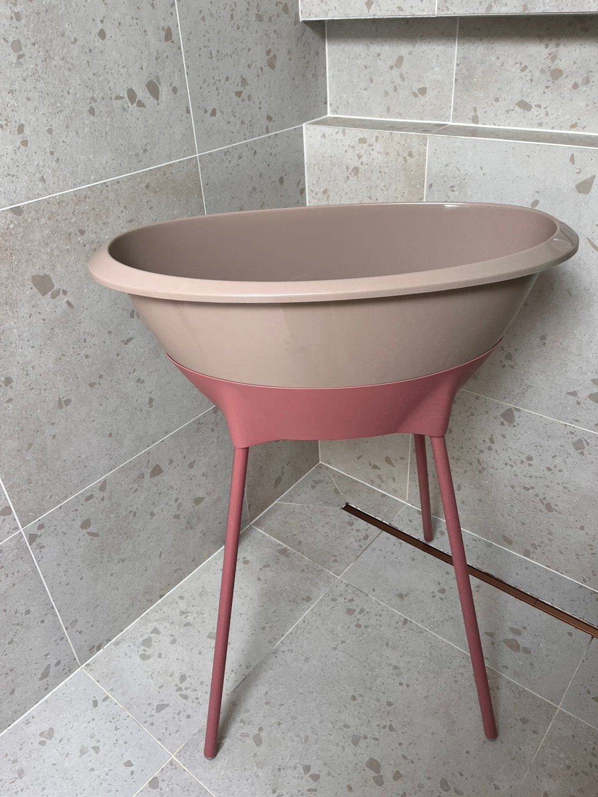 Babybad met met poten en inleg, Kinderen en Baby's, Badjes en Verzorging, Ophalen, Gebruikt