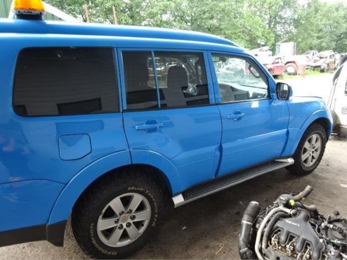 Portière 4portes arrière droite d'un Mitsubishi Pajero, -, 3 mois de garantie, Utilisé, Mitsubishi