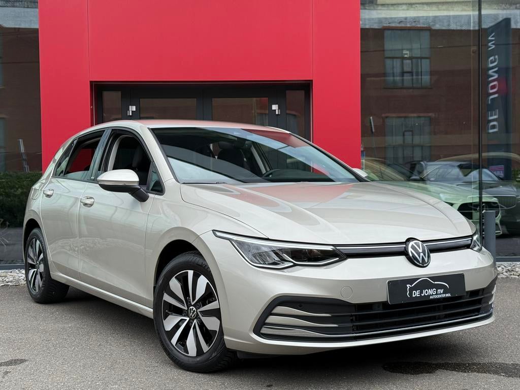 Volkswagen Golf eTSI 2023 Sfeer/Apple/Camera/Acc/Line/DAB, Auto's, Volkswagen, 4 deurs, Stof, Bedrijf, Golf