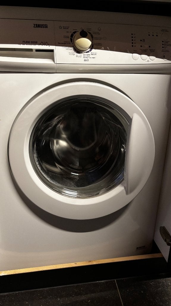 Wasmachine Zanussi, Enlèvement