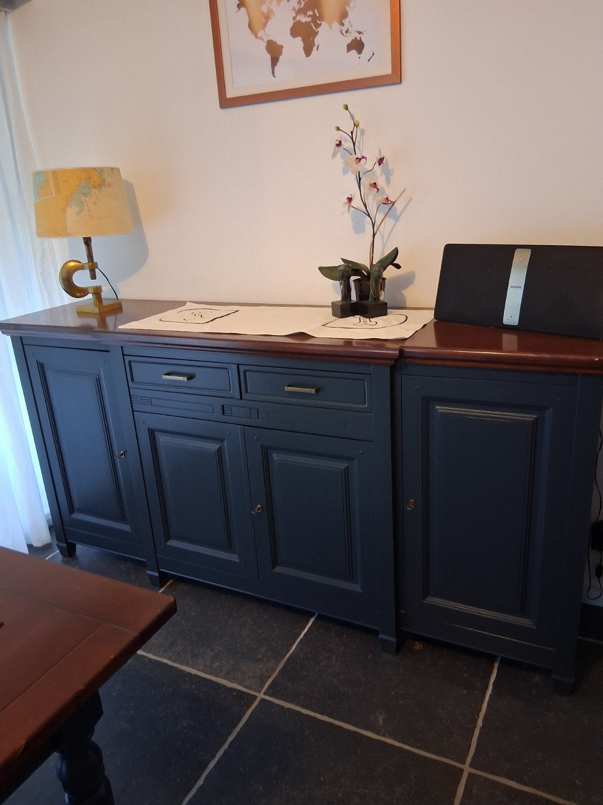 Dressoir, tafel en 4 stoelen, Ophalen