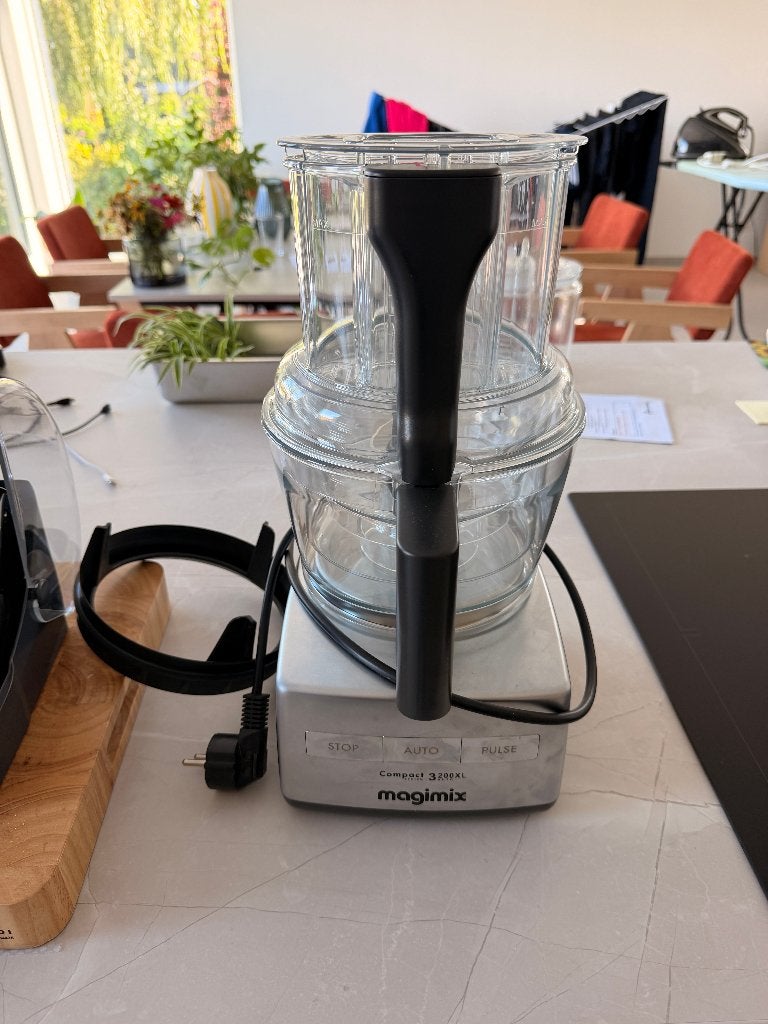 Magimix CS 3200XL, Elektronische apparatuur, Keukenmixers, 2 tot 3 liter, Ophalen, Zo goed als nieuw, 2 snelheden