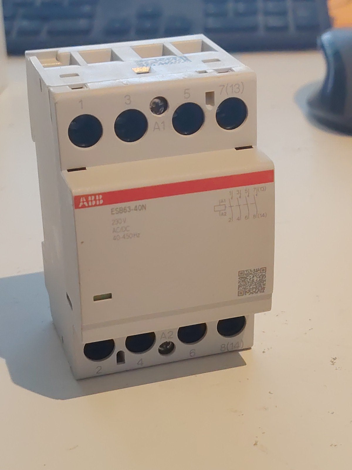 ABB ESB63 - 40N-06 contactor 4p 63a, Ophalen, Zo goed als nieuw, ABB, Overige typen