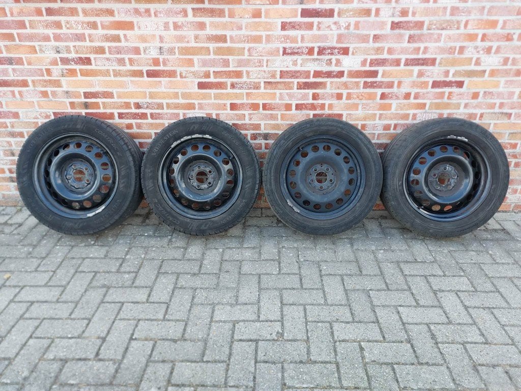 stalen velgen 5x112 met banden voor mercedes vito 4x4 W447, Auto-onderdelen, Ophalen, Banden en Velgen, 17 inch, Bestelwagen