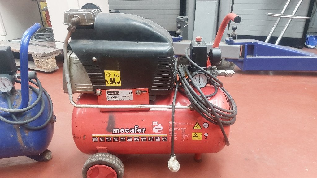Compressor Mccafer 24 liter in goede staat, Ophalen, Gebruikt, 6 tot 10 bar, Minder dan 25 liter