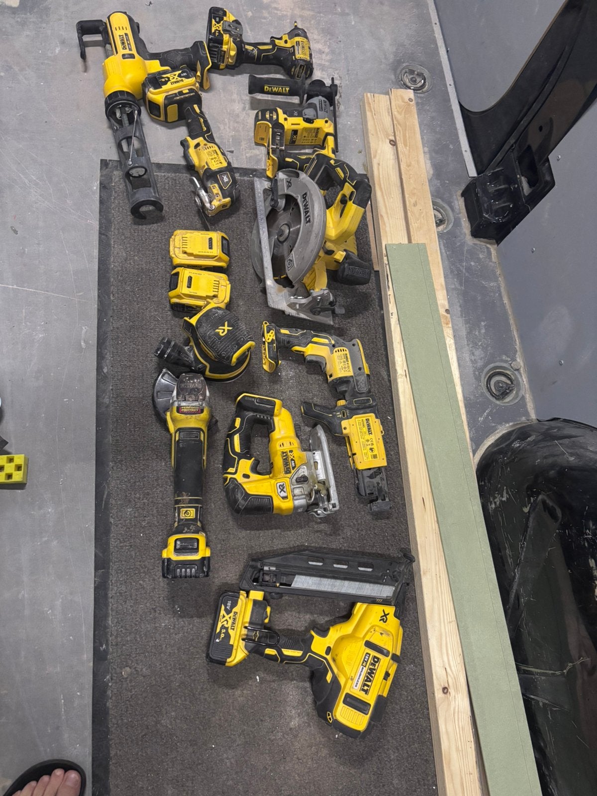 Kit Dewalt, Enlèvement, Utilisé, 600 watts ou plus, Autres types