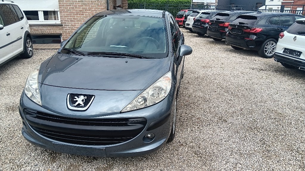 PEUGEOT 207 ESSENCE 2450 EURO HOMOLOGUÉE, Autos, Entreprise, Entretenue par le concessionnaire, Tissu, 4 cylindres