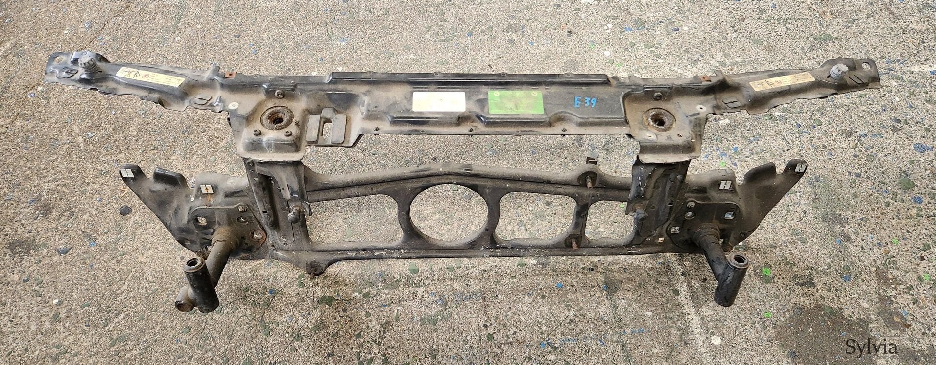 Voorfront BMW 5 serie E39 8159610, Autos : Pièces & Accessoires, Carrosserie & Tôlerie, Pare-chocs, Utilisé, Enlèvement ou Envoi