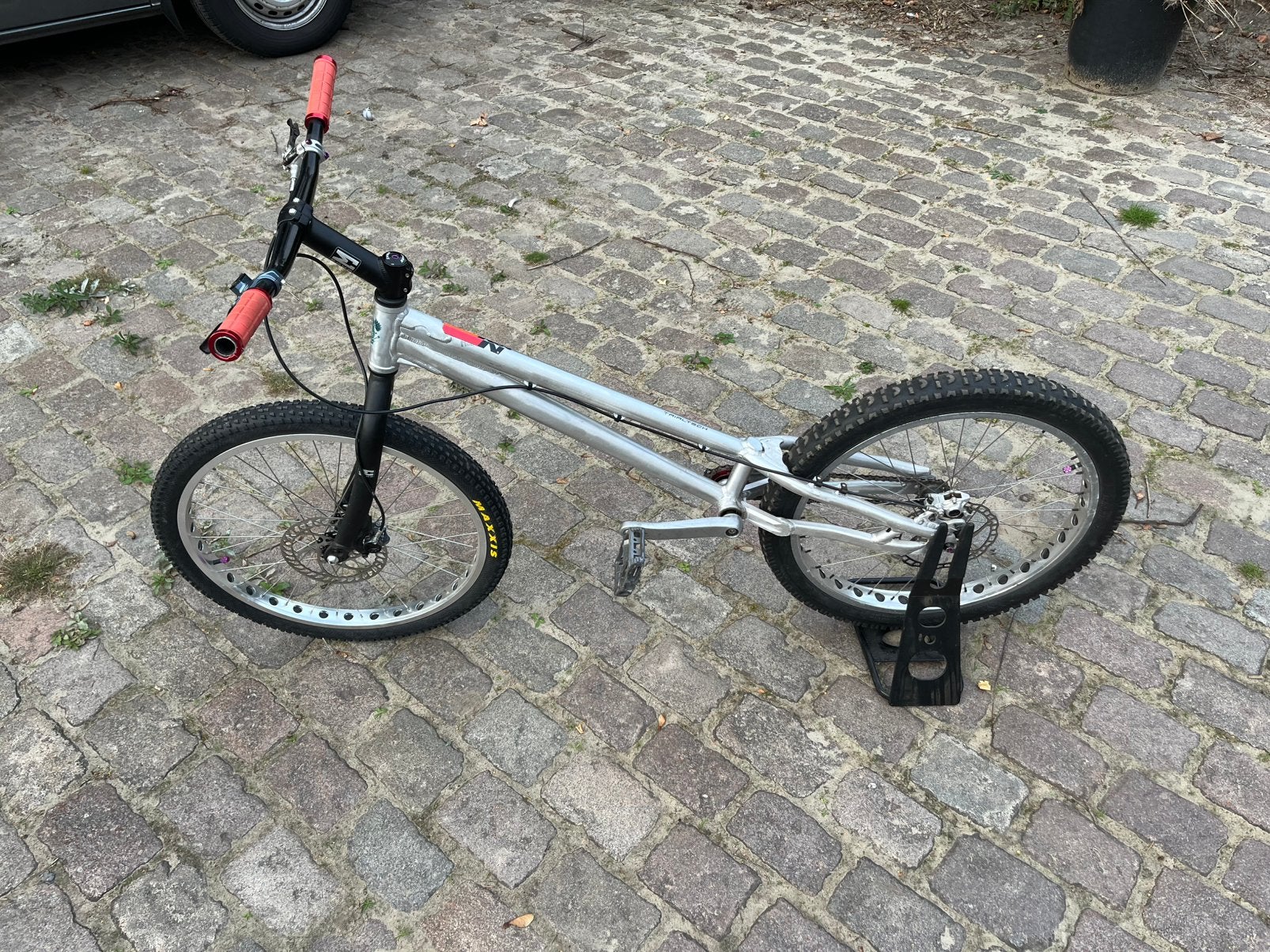 Trialbike Ozonys 24”, Fietsen en Brommers, Ophalen, Gebruikt