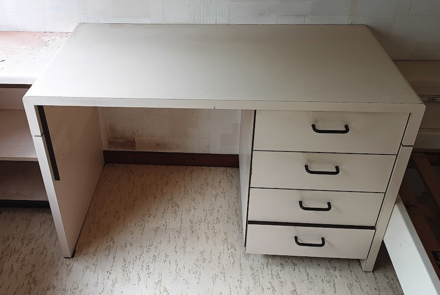 Bureau, Ophalen, Gebruikt, 120 cm, Hout