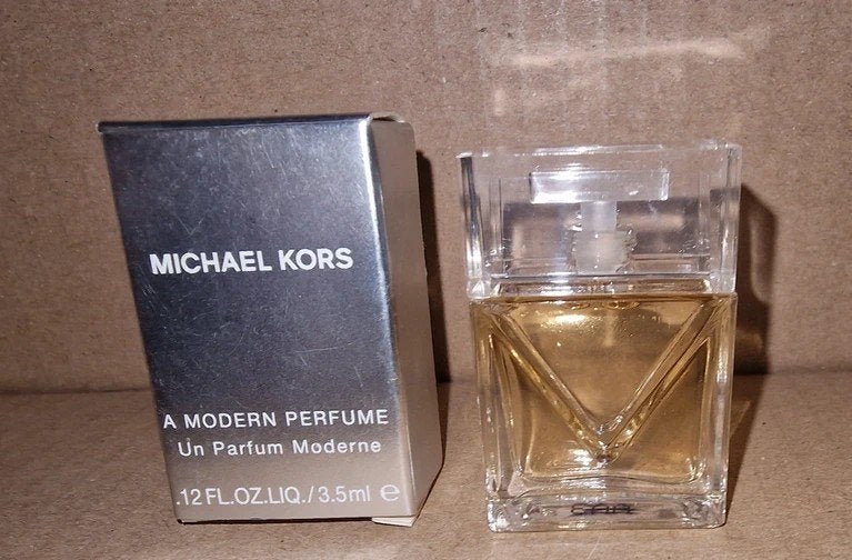 Miniature de parfum Michael Kors un parfum moderne 5 ml, Bijoux, Sacs & Beauté, Envoi, Comme neuf
