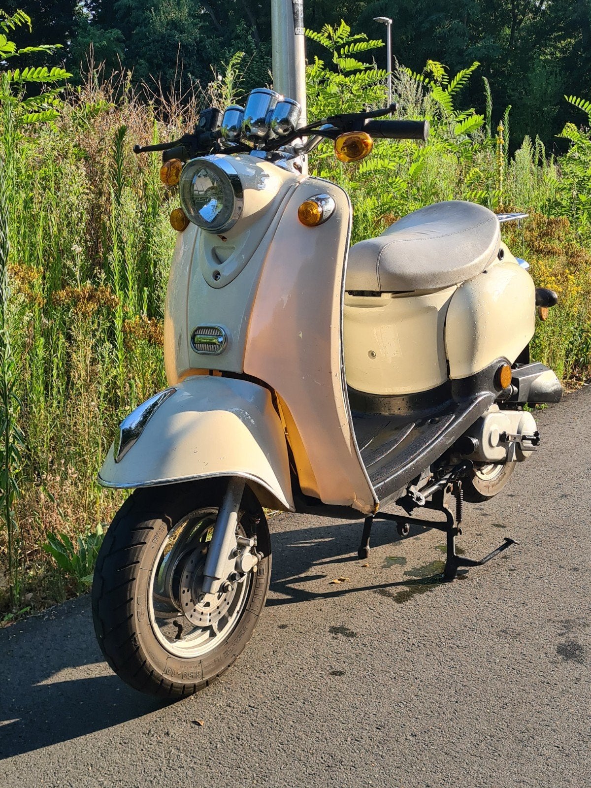 Joli scooter 4 temps classe B 50cc démarre et roule parfaite, Enlèvement ou Envoi