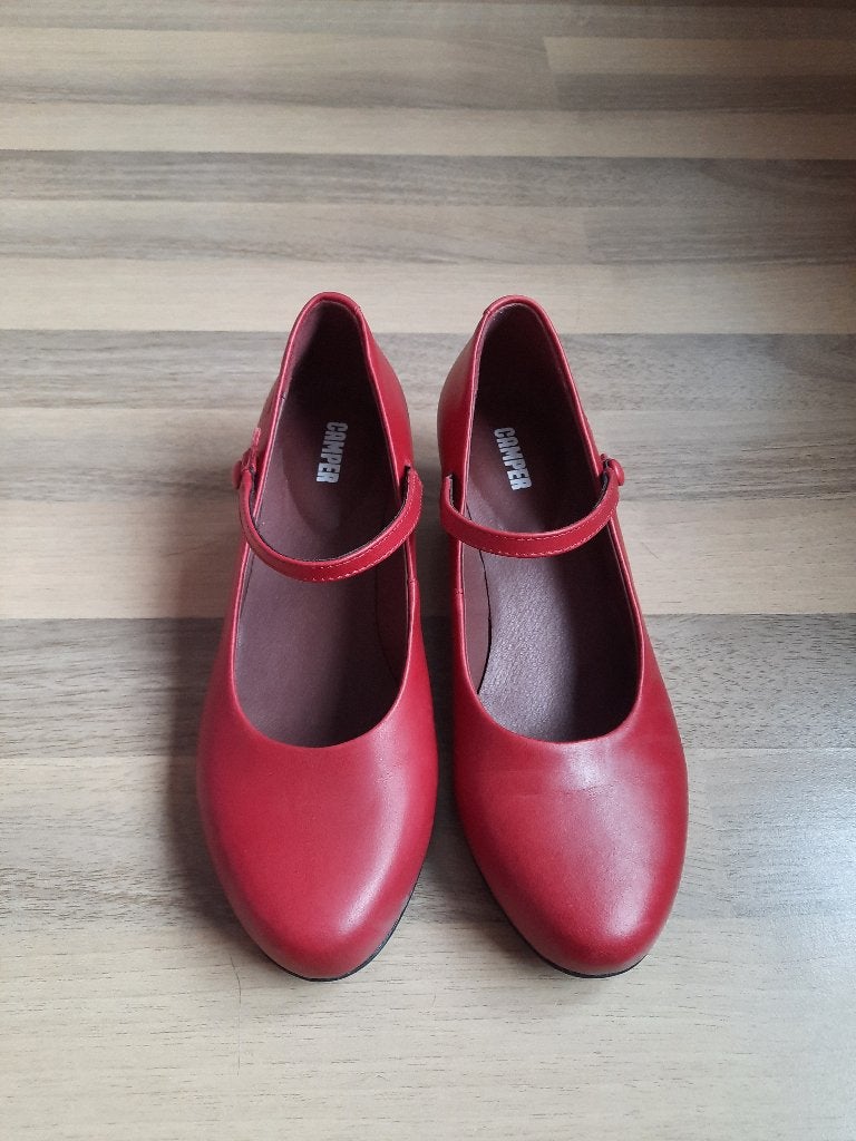 Schoen dames Camper maat 37, Vêtements | Femmes, Chaussures, Rouge, Camper, Comme neuf, Enlèvement