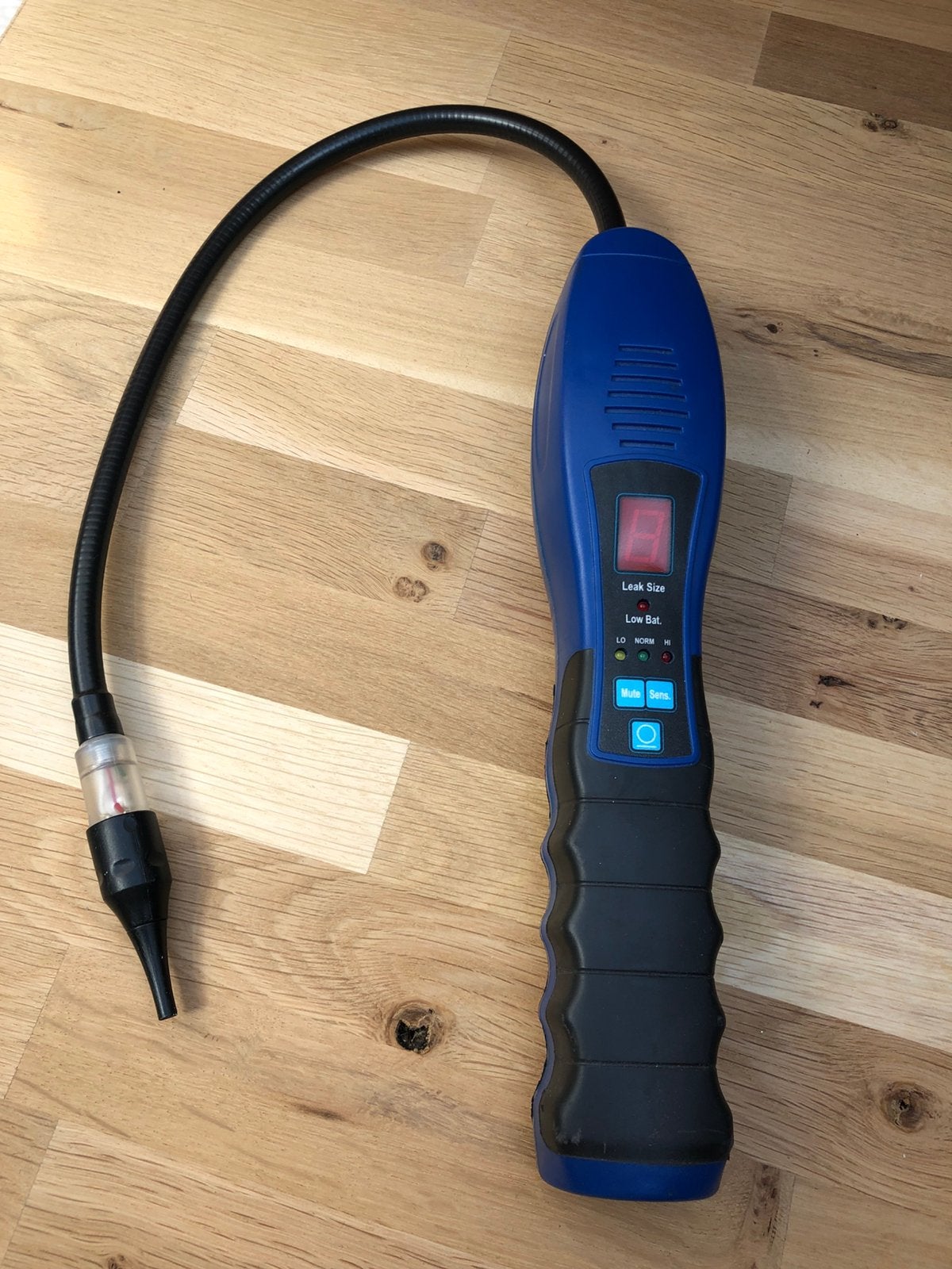 Professionele koelmiddel lekdetector (R134a/R410A/R1234yf), Auto diversen, Autogereedschap, Ophalen of Verzenden, Zo goed als nieuw