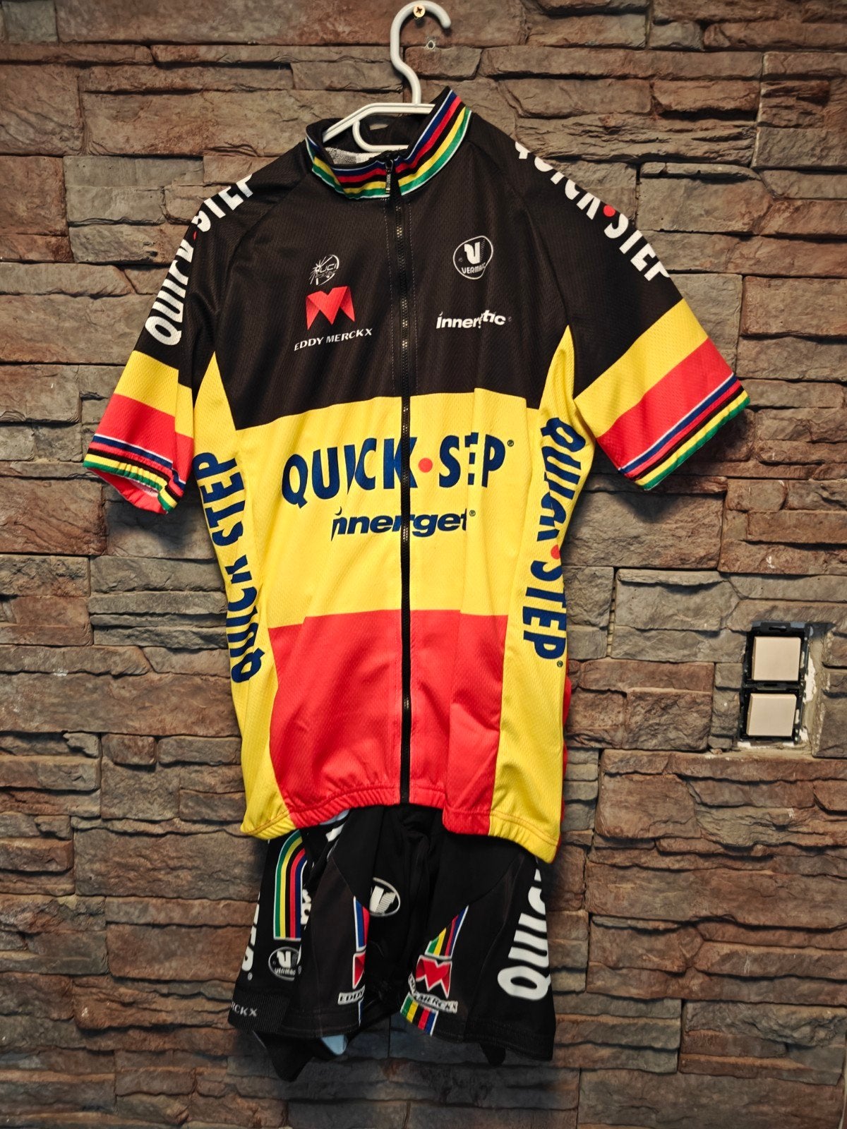 Quick Step Belgian Champion Edition shirt en korte broek, Ophalen of Verzenden