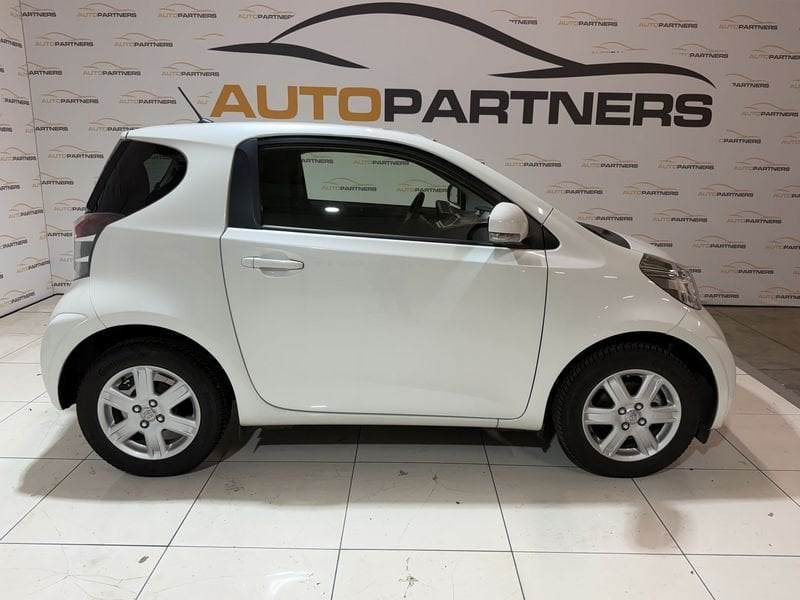 Toyota IQ VVT-i Luna, Auto's, 4 zetels, Handgeschakeld, 3 cilinders, Elektrische ramen