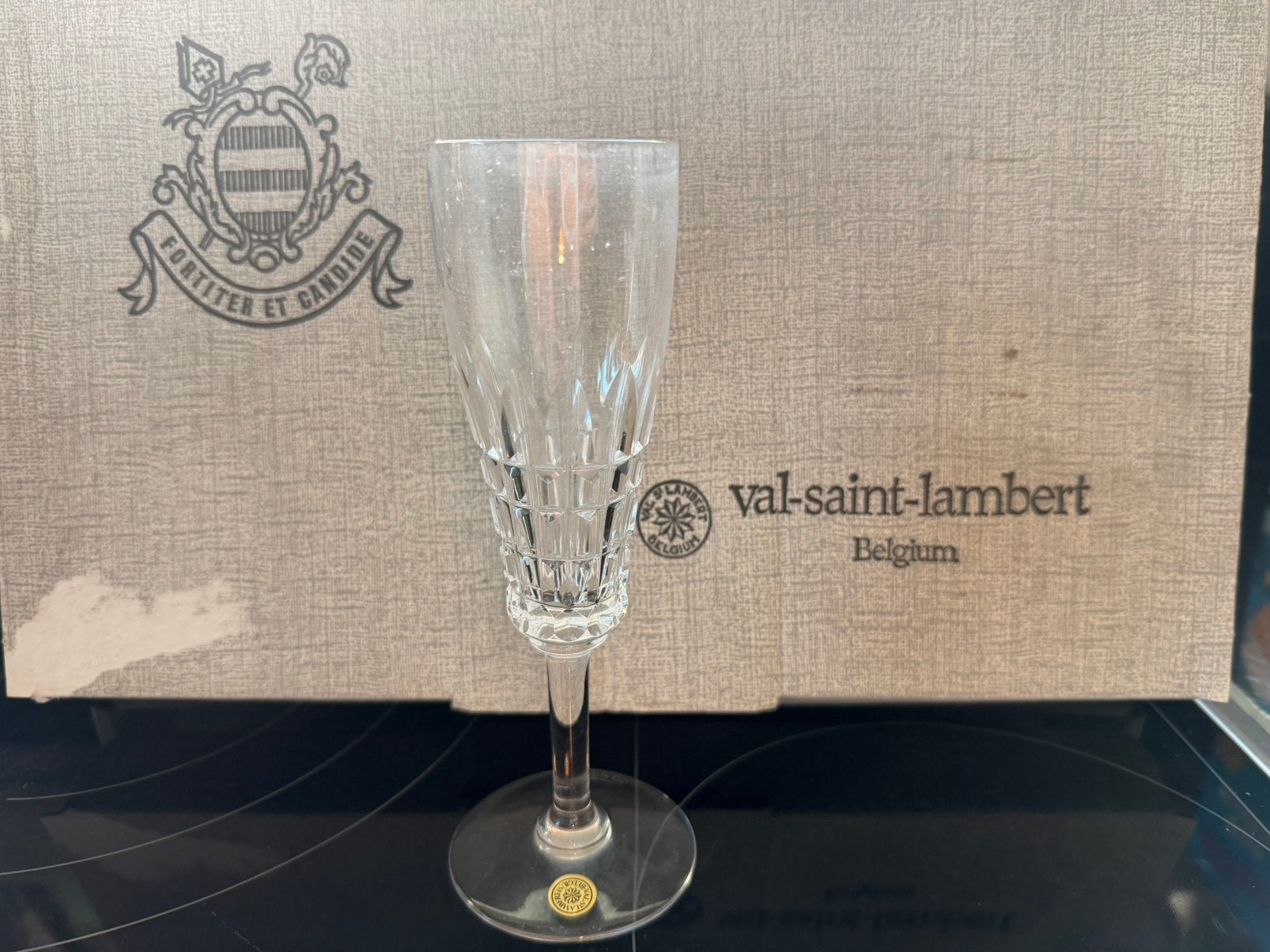Glazen Val Saint Lambert, Enlèvement ou Envoi