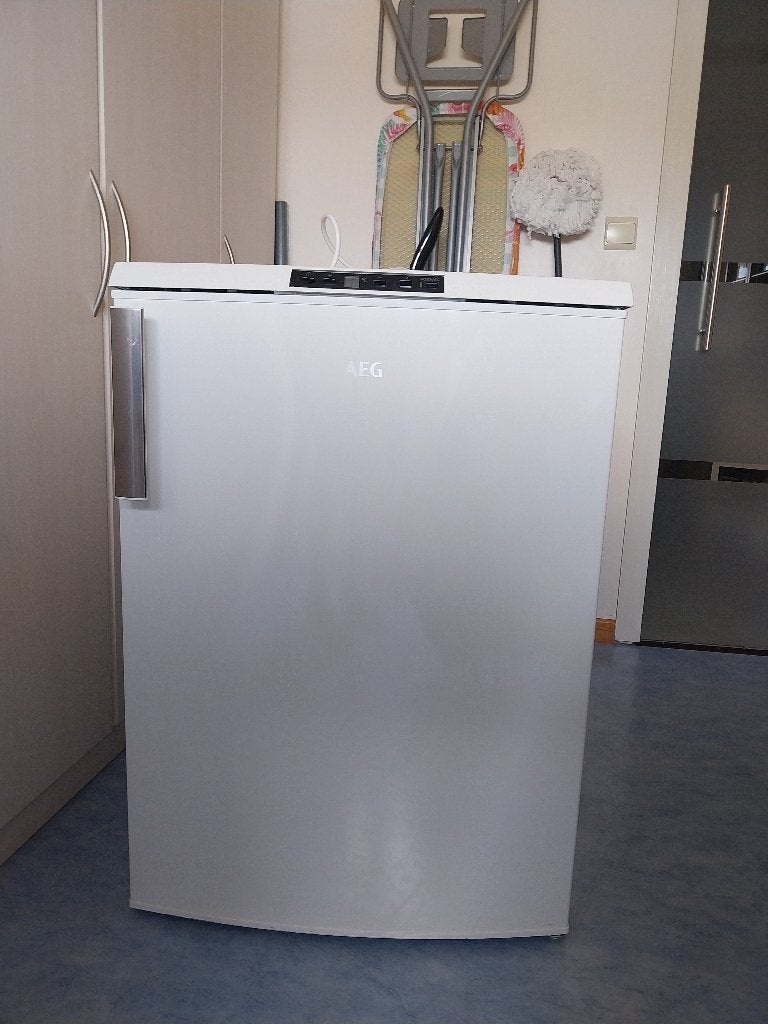 Congélateur de table 4 tiroirs AEG NO FROST, Tussenbouw, Minder dan 60 cm, Zo goed als nieuw, Ophalen