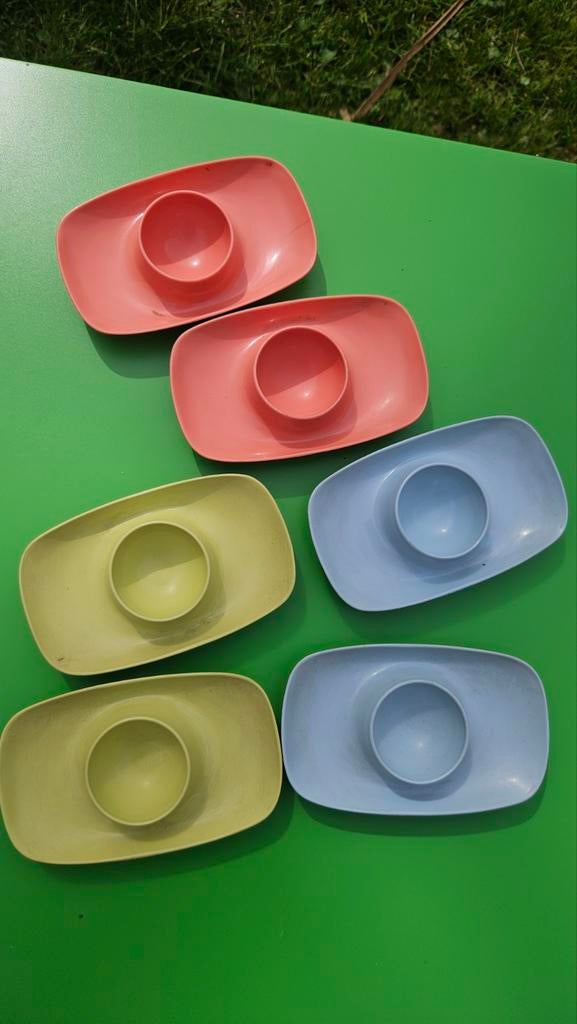 Vintage eierdopjes in kunststof., Ophalen of Verzenden