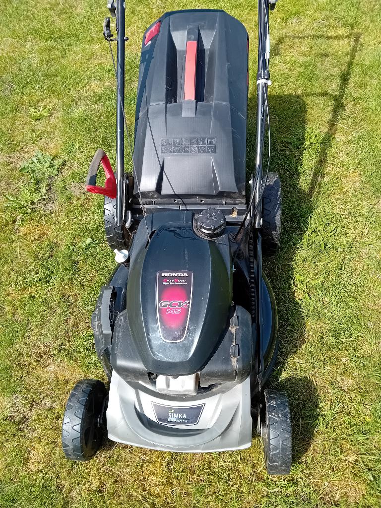 Tondeuse à gazon Simka avec moteur Honda, Jardin & Terrasse, Tondeuse rotative, SIMKA, Tondeuses à gazon à essence, Comme neuf