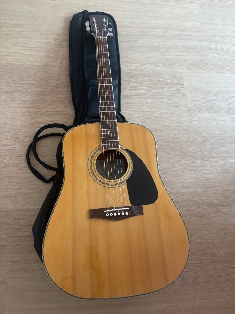 Ruilen?Western gitaar kopie Mart…in met bone kam, Muziek en Instrumenten, Ophalen, Gebruikt, Hollow body