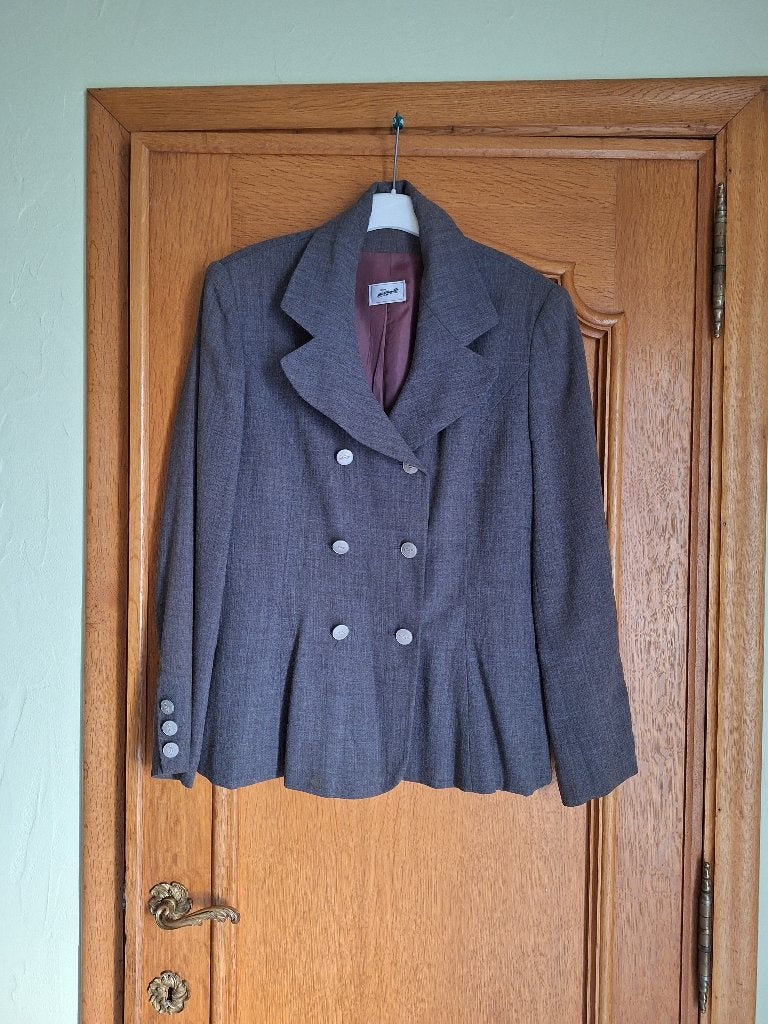 veste grise - Incognito - taille: 38/40, Kleding | Dames, Jassen | Winter, Zo goed als nieuw, Grijs, Incognito, Ophalen