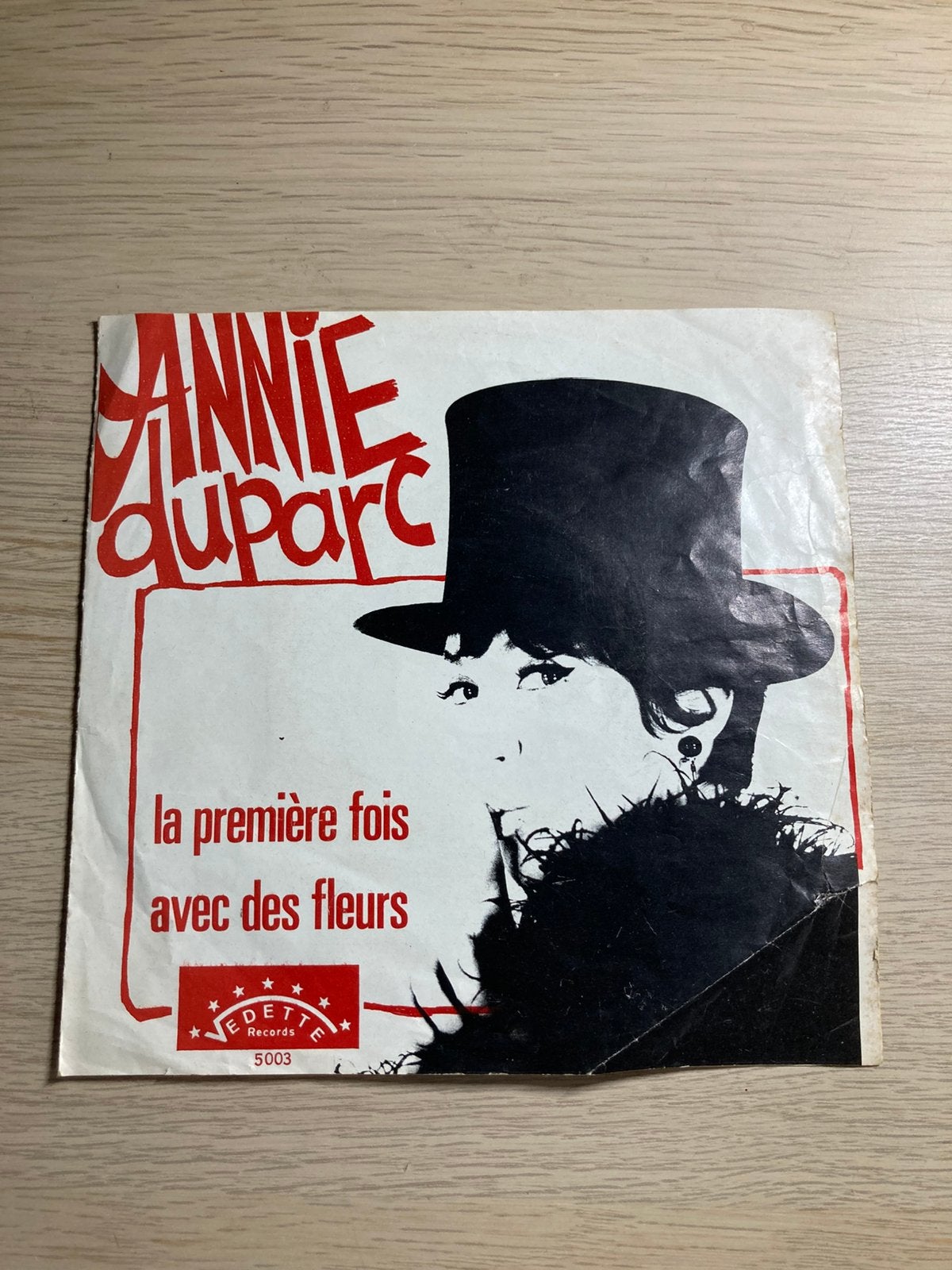 Annie duparc  - avec des fleurs, Enlèvement, Comme neuf